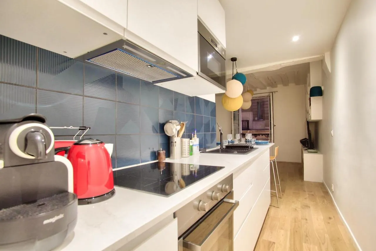 1 Bedroom Louvre Saint Honore Free Netflix Paris Apartment